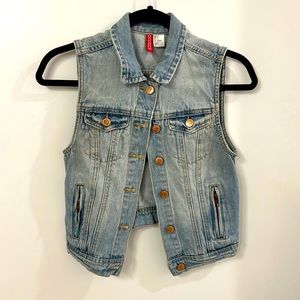 H&M Jean vest, size 4